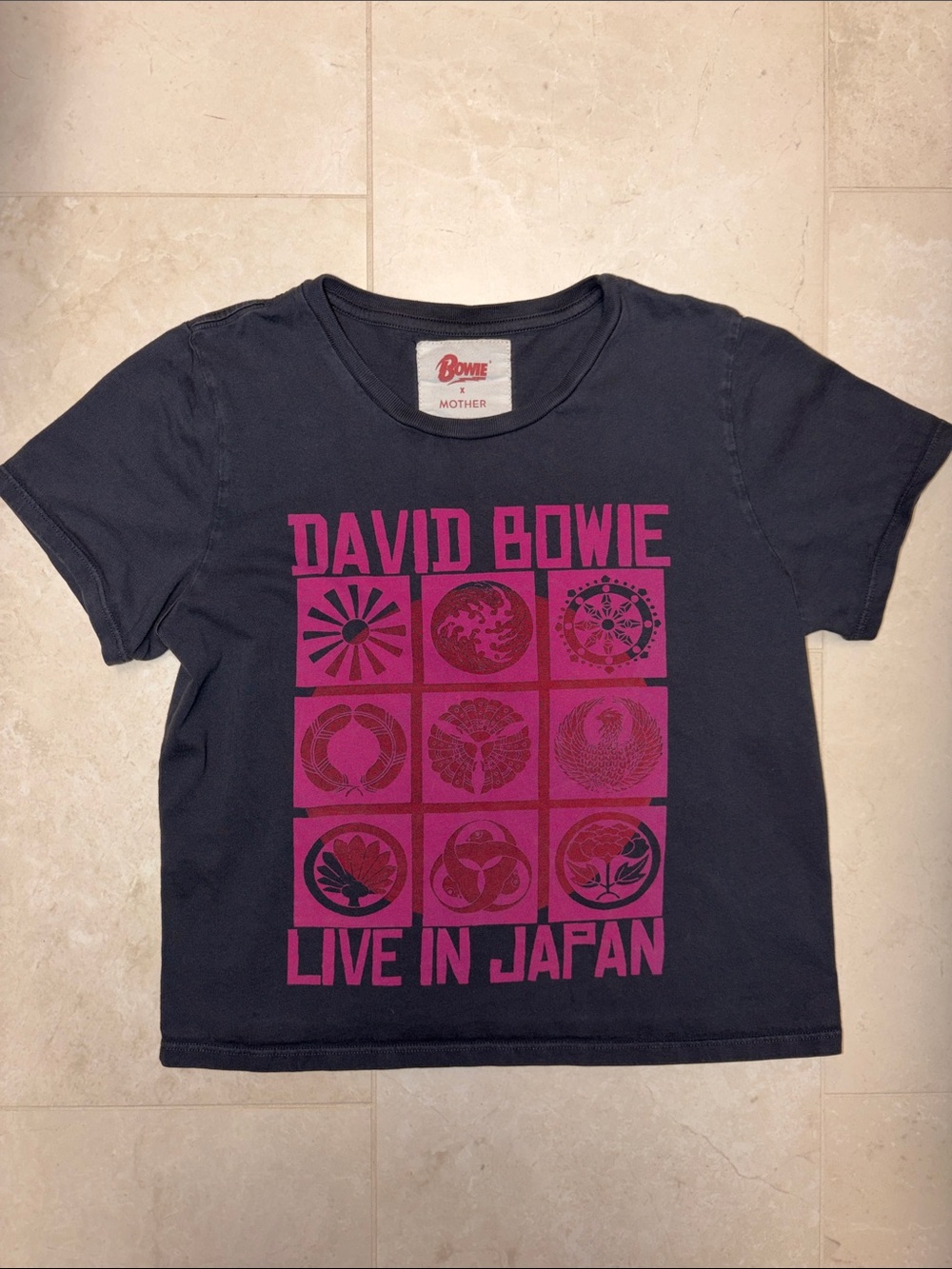 MOTHER David Bowie Live In Japan Tee - Black & Magenta Sz M